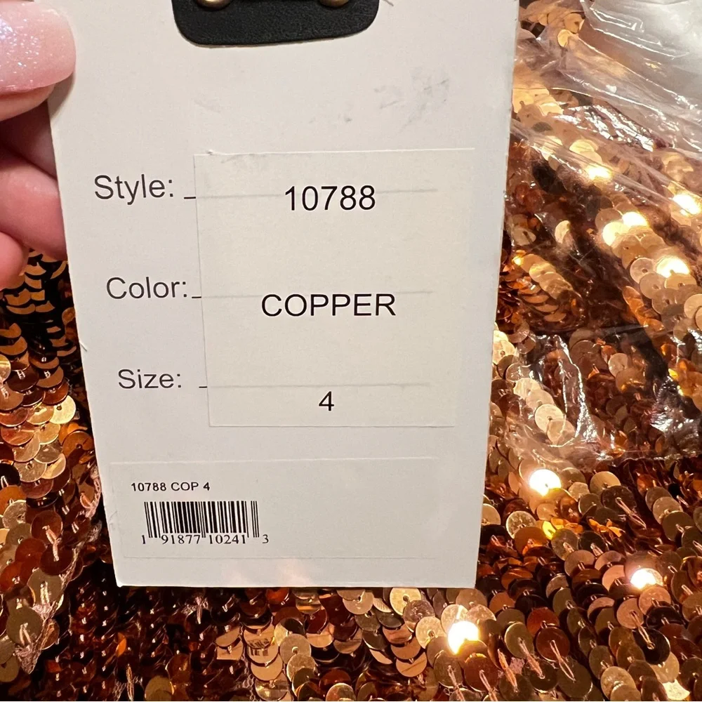 Mac Duggal NEW #10788 Copper Size 4 Sequin One Sleeve Column Evening Dress